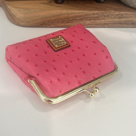 Cute!! 👛 Dooney & Bourke Kisslock Wallet! - Picture 10 of 16